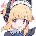Momoi (Maid)